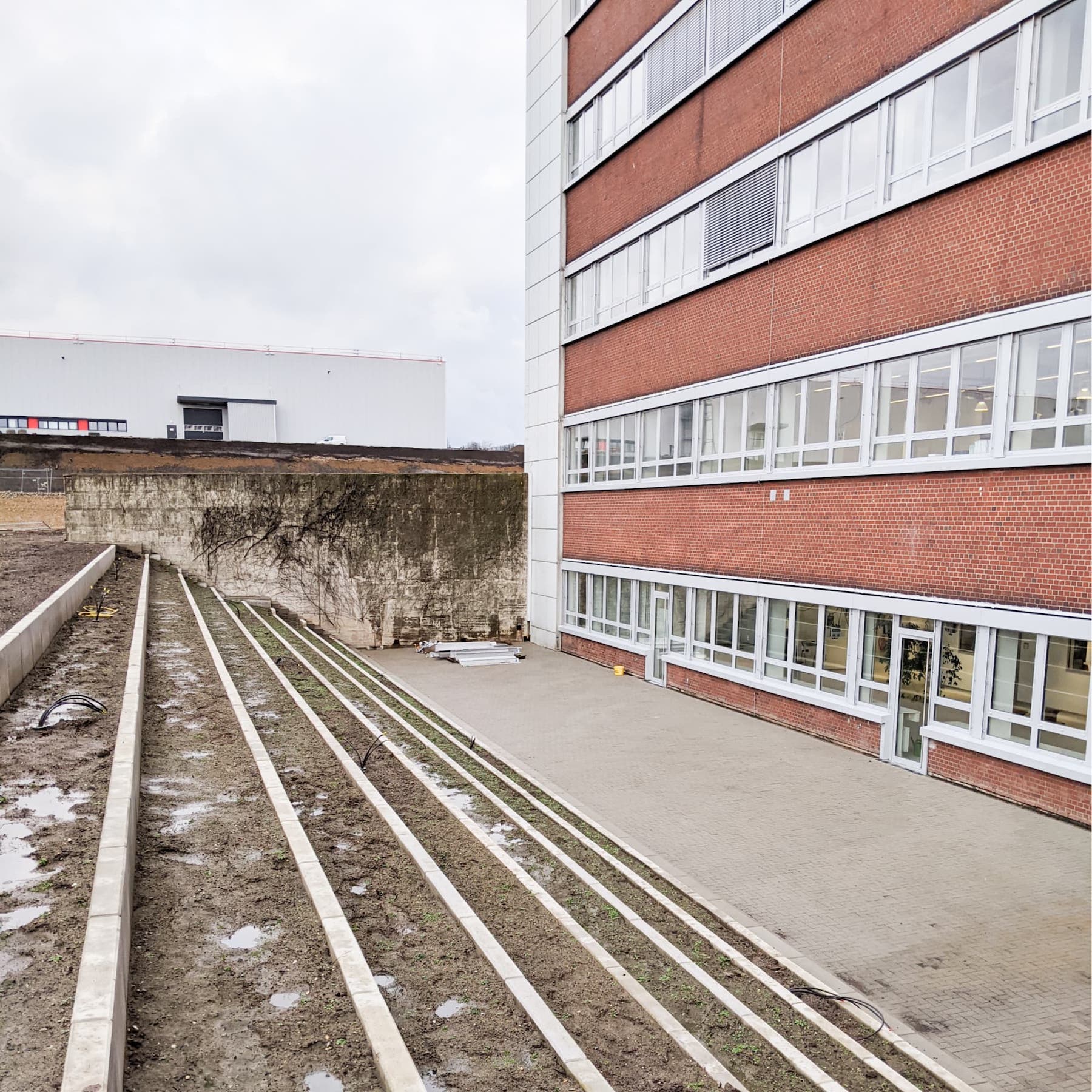 kahler Außenbereich